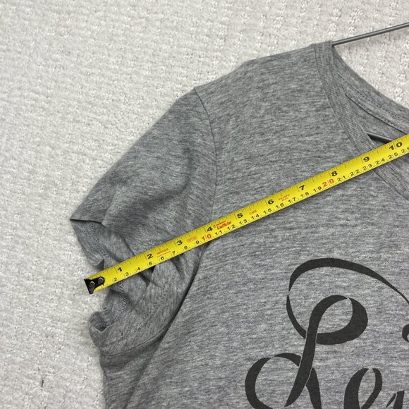 Levis T-Shirt Women’s Size Large Music Mix Tape 501 Graphic Groovy Tee Grey Read - Picture 11 of 16